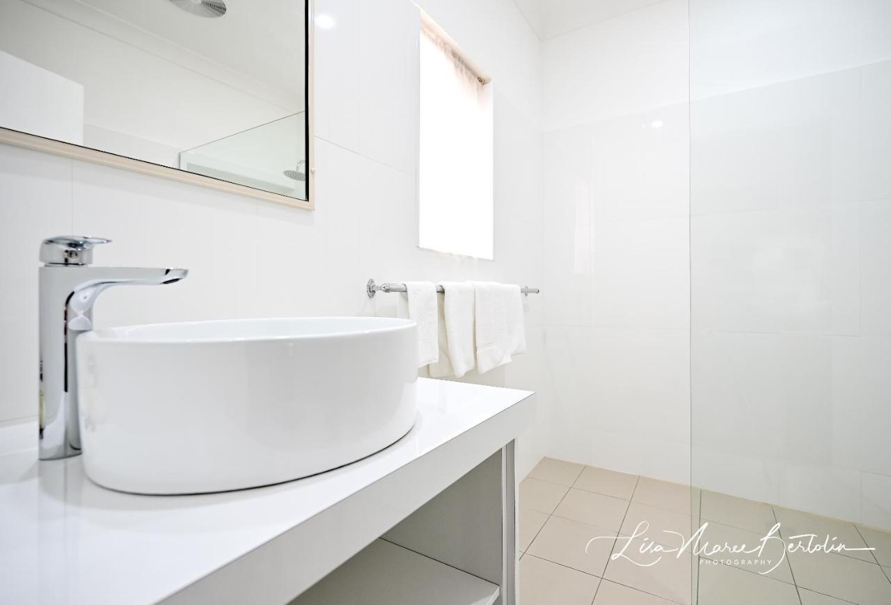 Narrandera Club Motor Inn Экстерьер фото