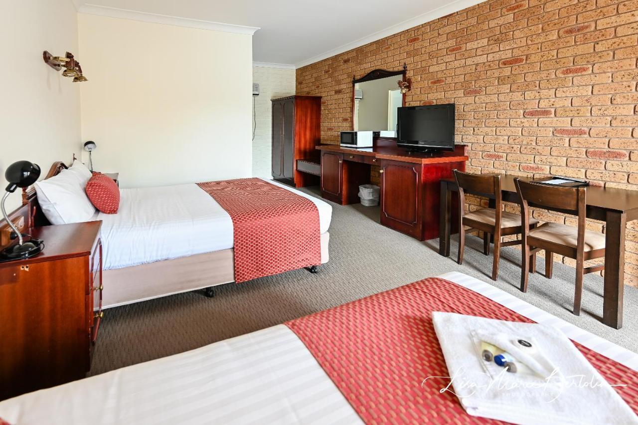 Narrandera Club Motor Inn Экстерьер фото